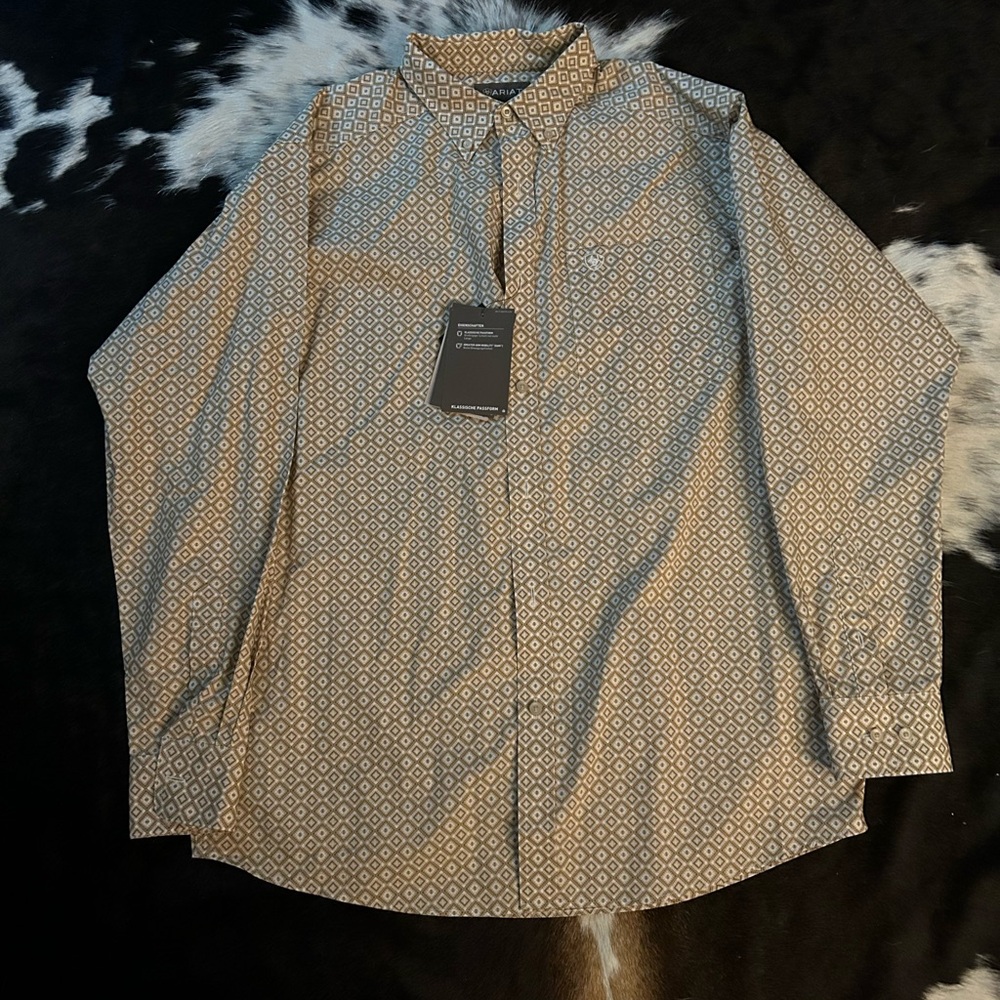 Ariat Brown and White Casual Button Down Shirt with Geometric Pattern